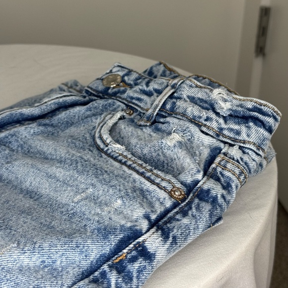 ZARA Kids Girls Jeans - Size 10 - Light Wash Denim - Straight Leg Casual Pants - Picture 3 of 11